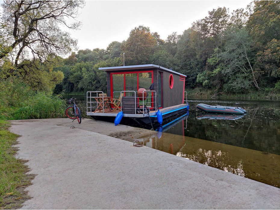HOUSE BOAT ECO-WOOD 18 M2 / 2 PERS.