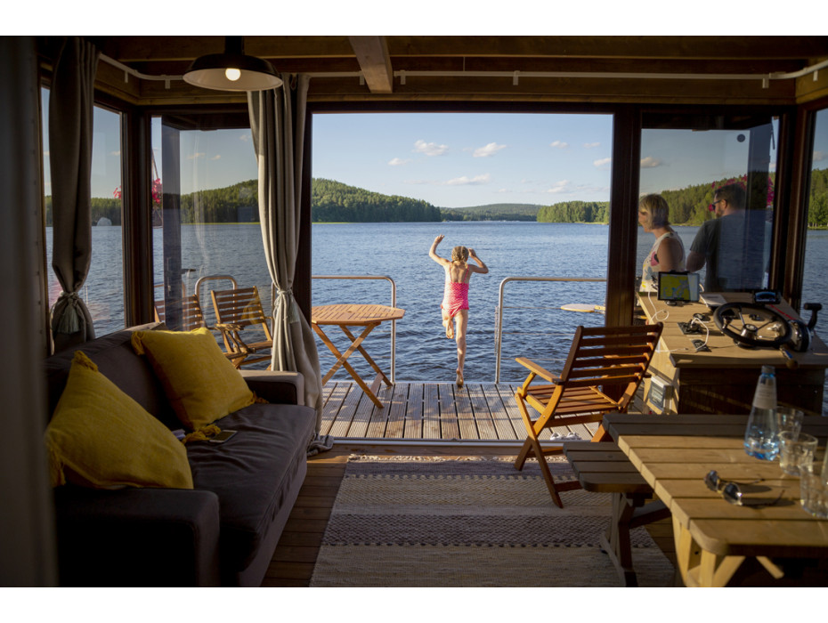 HOUSE BOAT ECO-WOOD 36 M2 / 6 PERS.
